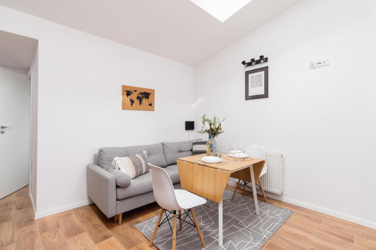 Radziwillowska Apartment Cracow Planty By Noclegi Renters Krakow Luaran gambar